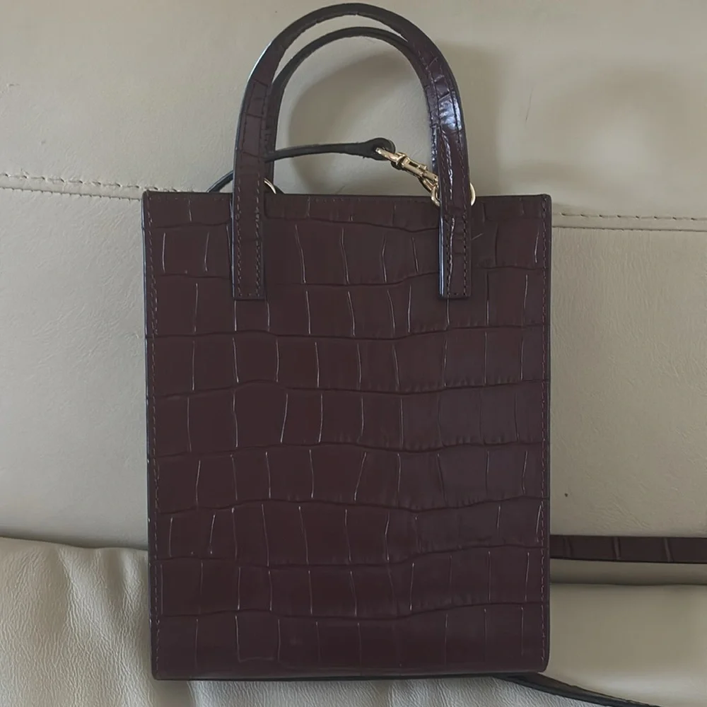 Marc Jacobs Micro Leather Burgundy Embossed Crocodile Crossbody - Picture 4 of 9